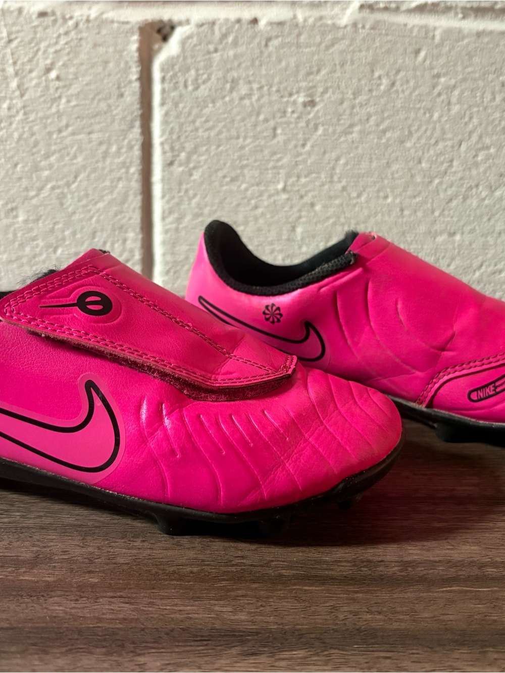 Nike Girls Pink Soccer Cleats size 13